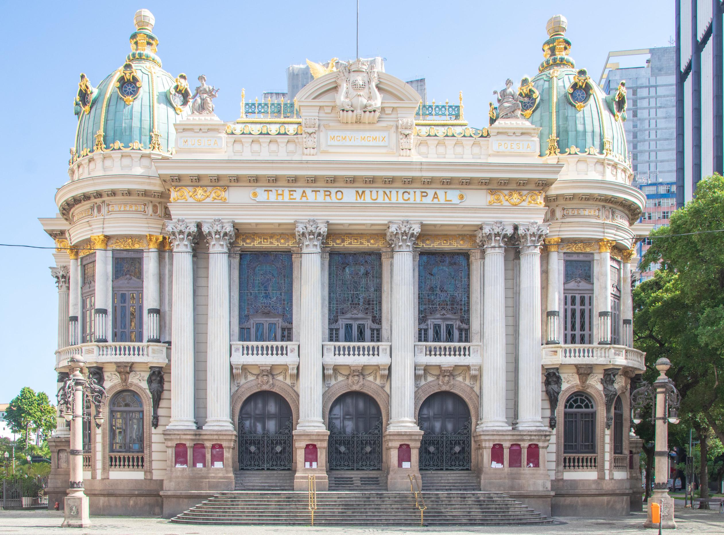 Historia i znaczenie opolskiego teatru w kulturze regionu